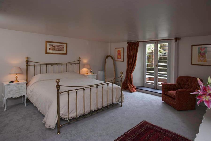 Number 5 Bed and Breakfast Shaftesbury Habitación foto