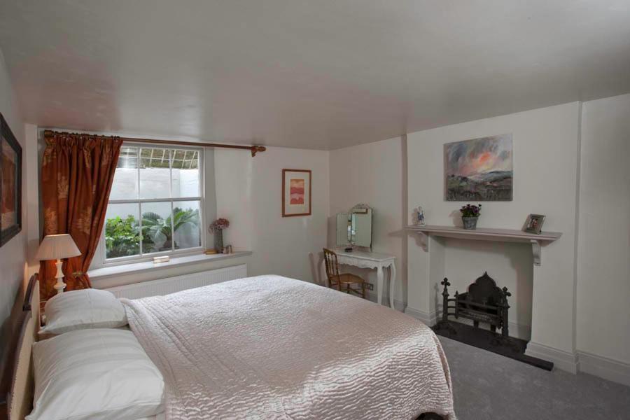 Number 5 Bed and Breakfast Shaftesbury Habitación foto