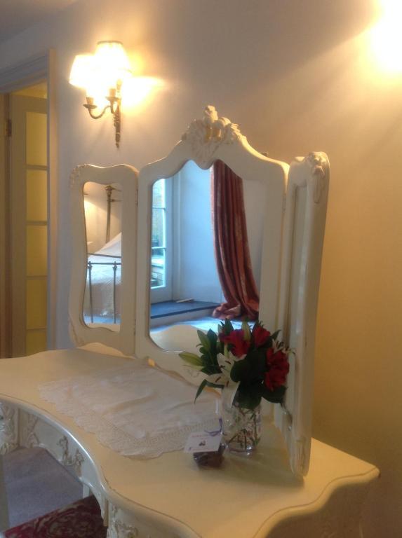 Number 5 Bed and Breakfast Shaftesbury Habitación foto