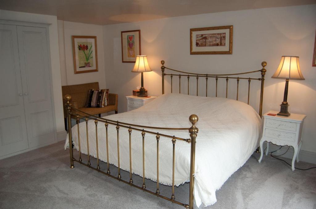 Number 5 Bed and Breakfast Shaftesbury Habitación foto